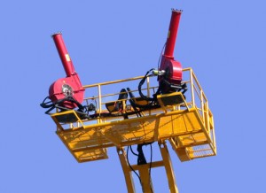 Agricultural sprayer Air blast sprayer mounted on a lift